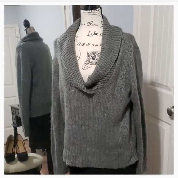 Grey sweater   - Picture 3 of 3